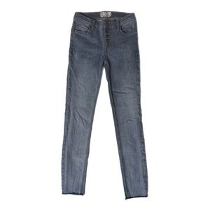 Free People Light Blue Wash Reagan Raw Edge Skinny Jeans Size W26